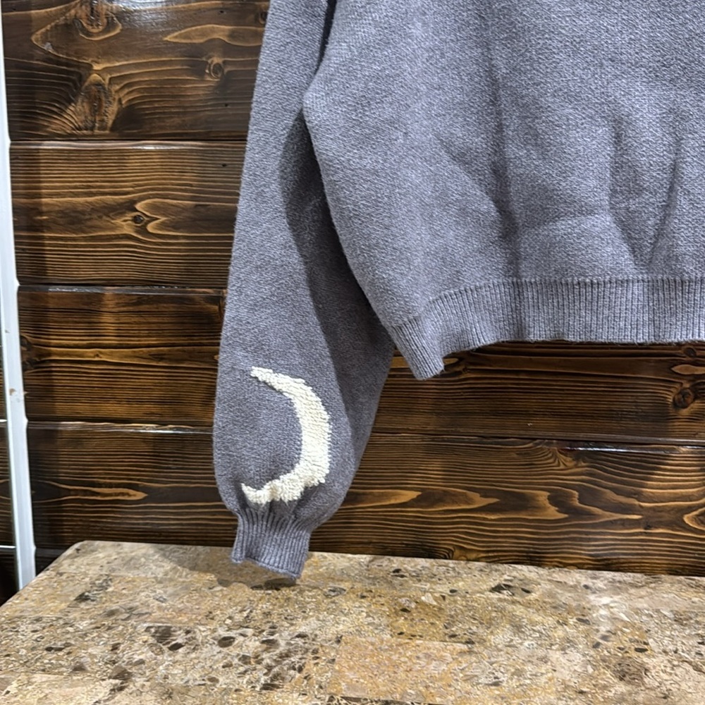 Cropped Sweater - Picture 7 of 11